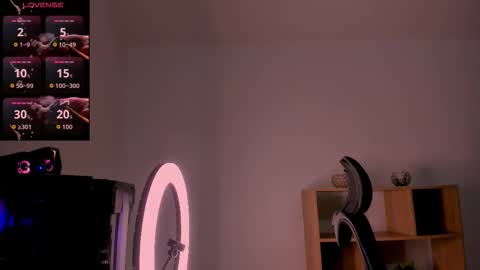 Cleo Adams online show from 11.04.25