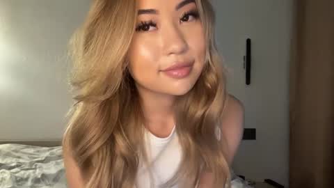 Lili online show from 03.23.26