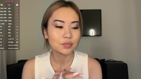 Lili online show from 04.04.26