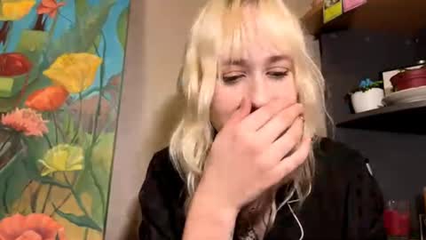 Snapshot of clementinehollner chatting on 10.09.25 Jenny online show from 10.09.25