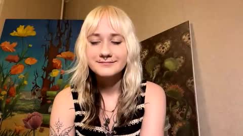 Snapshot of clementinehollner chatting on 10.13.25 Jenny online show from 10.13.25