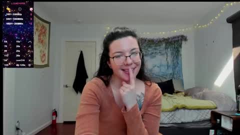 Snapshot of cleo_cam chatting on 02.18.25 Cleo Schedule Updates online show from 02.18.25