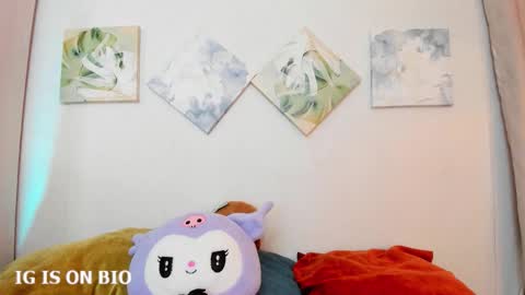 Snapshot of cleo_nilee chatting on 11.24.25 cleo online show from 11.24.25