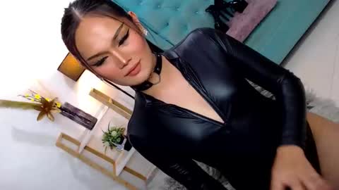 Cleo online show from 11.29.25