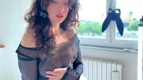 Snapshot of cleopatra_sinns chatting on 10.25.25 cleopatra_sinns online show from 10.25.25