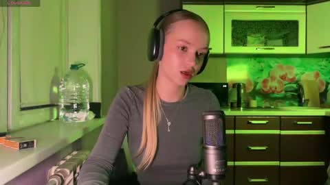 cleotildeamsinger online show from 05.04.26