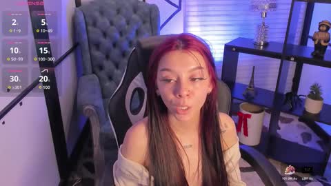 cleowhite_ online show from 11.17.25