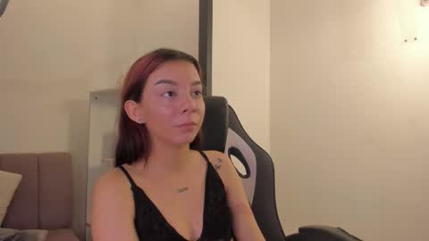 cleowhite_ online show from 02.27.26