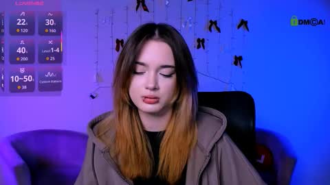 Snapshot of clery_shine chatting on 02.03.26 clery_shine online show from 02.03.26