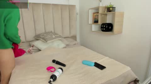 clhoe_johnson_ online show from 09.09.25