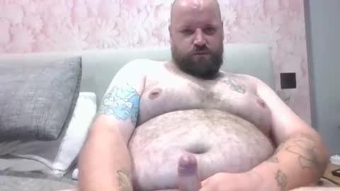 Snapshot of cliffo006 chatting on 10.09.25 TruckerUK online show from 10.09.25