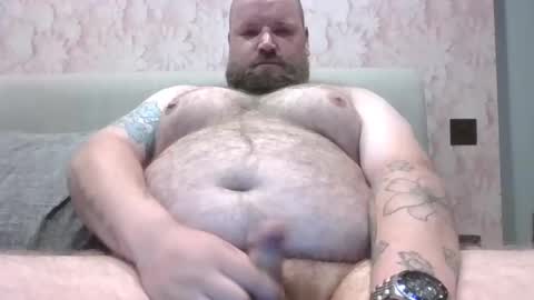 Snapshot of cliffo006 chatting on 04.08.26 TruckerUK online show from 04.08.26