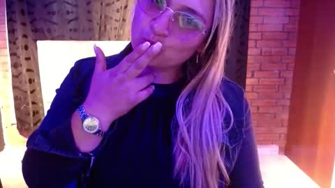 Snapshot of clio_queen chatting on 02.01.26 celeste online show from 02.01.26