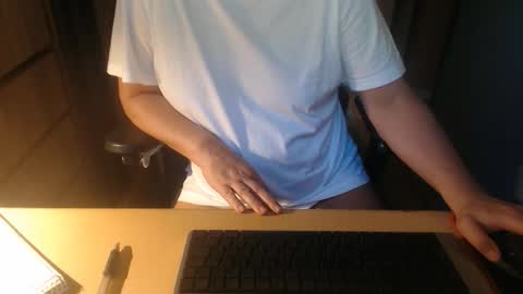 Snapshot of clit_fan chatting on 05.25.26 Rob online show from 05.25.26