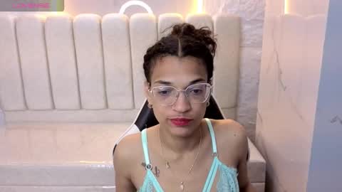 cloee online show from 10.10.25