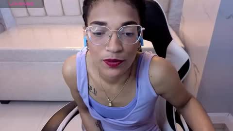 cloee online show from 10.16.25