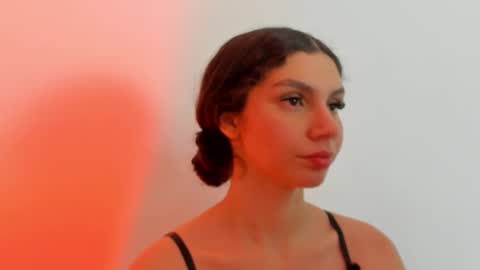 cloee20_ online show from 12.22.25