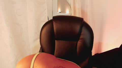 Cloe online show from 04.10.26