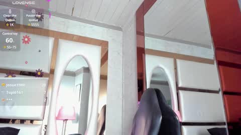 ---Cloe--- online show from 12.22.24