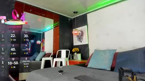 ---Cloe--- online show from 09.15.25