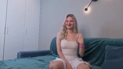 Snapshot of cloudyyangel chatting on 07.13.26 Angel online show from 07.13.26