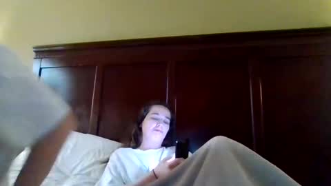 tallhungandcloudy online show from 04.19.26