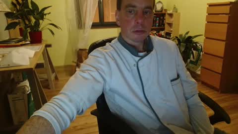 Snapshot of clouplefun chatting on 12.04.24 clouplefun online show from 12.04.24