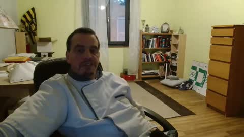 Snapshot of clouplefun chatting on 12.21.24 clouplefun online show from 12.21.24