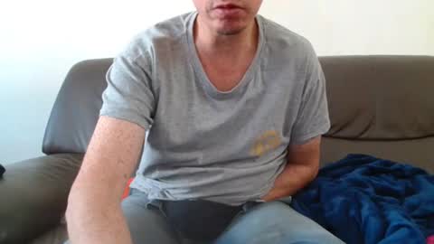 Snapshot of clouplefun chatting on 10.06.25 clouplefun online show from 10.06.25