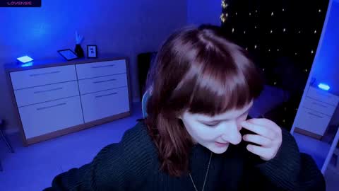 Snapshot of clover_red chatting on 12.14.24 Clover follow me online show from 12.14.24