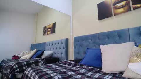 Snapshot of clown_face chatting on 12.11.24 emely dolce online show from 12.11.24