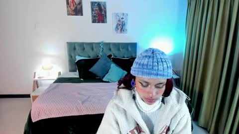 Snapshot of clown_face chatting on 03.07.25 emely dolce online show from 03.07.25