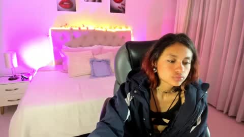 Snapshot of clown_face chatting on 09.29.25 emely dolce online show from 09.29.25