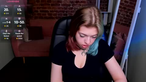 Lina online show from 04.24.26