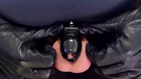 Locked online show from 12.12.24