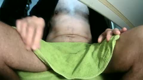 Snapshot of cockneegeezer chatting on 01.11.25 Ask me online show from 01.11.25