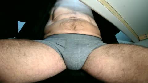 Snapshot of cockneegeezer chatting on 10.02.25 Ask me online show from 10.02.25