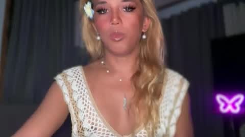 Snapshot of cockprincess_dianna chatting on 11.24.25 PrincessDianna IslandGirl CUMSHOW in PVT and PASSWORDSHOW online show from 11.24.25