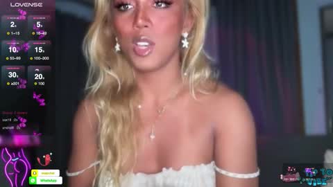 Snapshot of cockprincess_dianna chatting on 12.15.25 PrincessDianna IslandGirl CUMSHOW in PVT and PASSWORDSHOW online show from 12.15.25