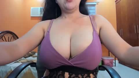 Snapshot of cocktits69 chatting on 03.12.25 titanis online show from 03.12.25