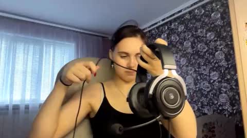 Nikki online show from 10.02.25