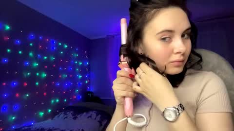 Nikki online show from 10.12.25