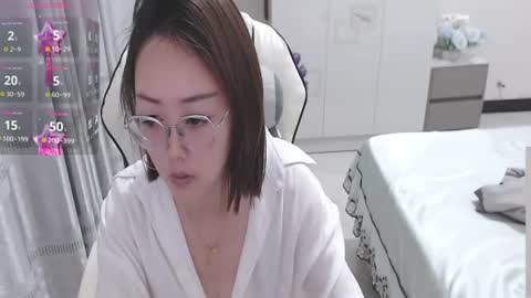 Snapshot of coco_coo chatting on 06.22.26 coco online show from 06.22.26