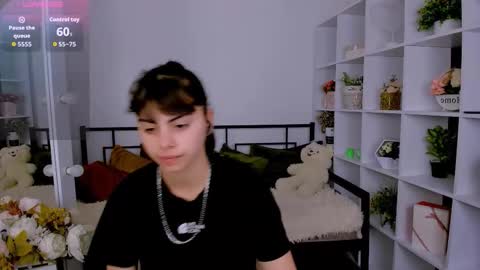 Snapshot of cocoa_sins chatting on 11.08.25 Olivia online show from 11.08.25