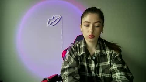 Snapshot of cocoberry1 chatting on 11.26.25 cocoberry1 online show from 11.26.25