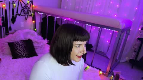 Snapshot of cocodeville chatting on 12.16.24 Coco Deville online show from 12.16.24