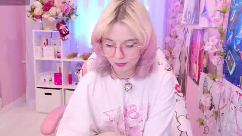 Mia online show from 12.19.25