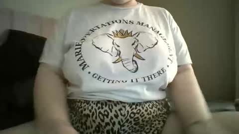 Snapshot of codieraye chatting on 11.28.25 TheGoddessCodie online show from 11.28.25