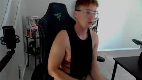 Snapshot of codyt1016 chatting on 09.28.25 codyt1016 online show from 09.28.25