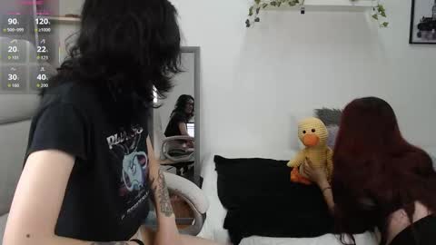 Phia And Luna online show from 10.09.25